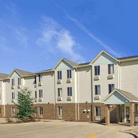 Baymont By Wyndham Jacksonville Exterior photo