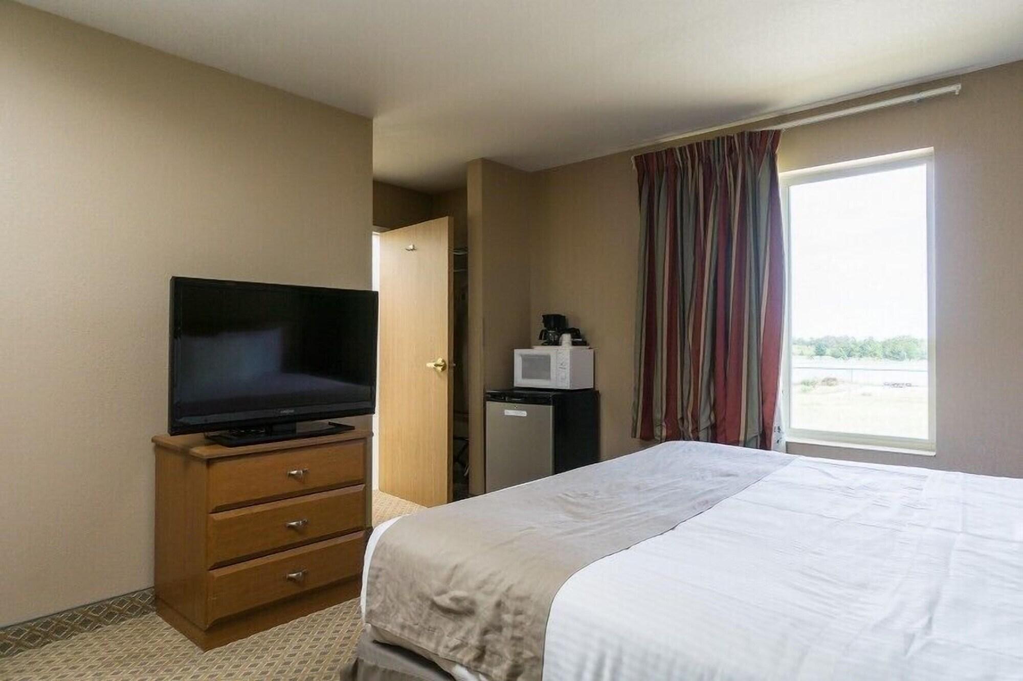 Baymont By Wyndham Jacksonville Exterior photo